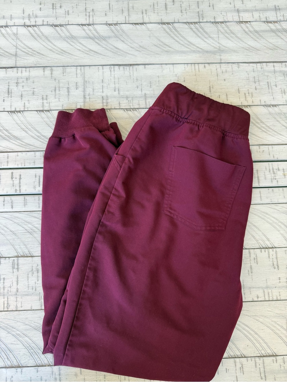 Figs Burgundy Scrub Set - Picture 2 of 4